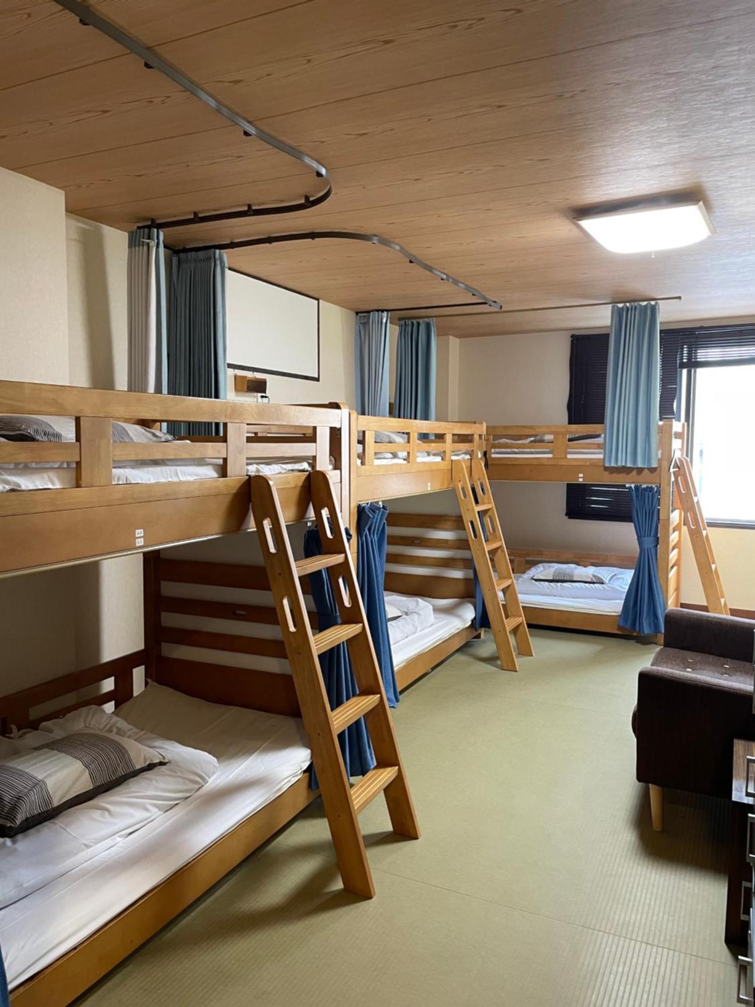 Hilo Hostel *